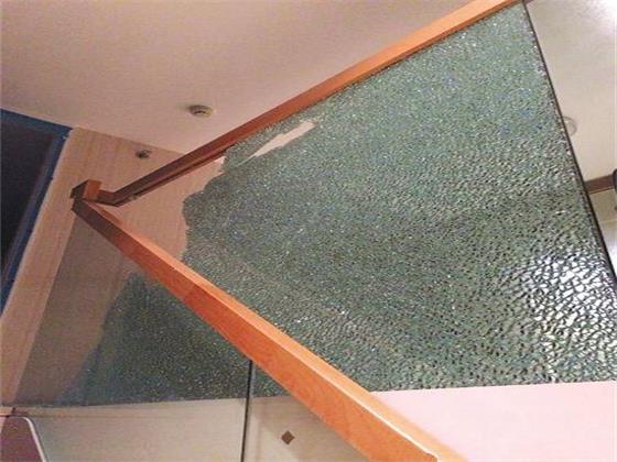 鋼化玻璃隔斷 鋼化玻璃隔斷